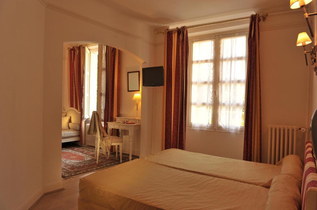 Logis L'Hermitage Buzançais Esterno foto