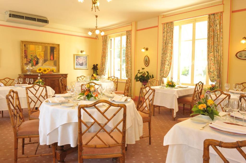 Logis L'Hermitage Buzançais Esterno foto